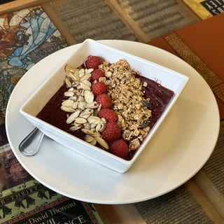 Berries Smoothie Bowl